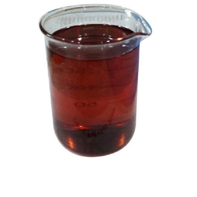 Темно -коричневая жидкость 