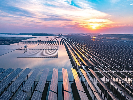 Фотоэлектрическое стекло.